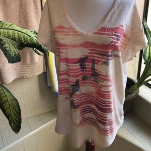 Sonoma cream birds in flight graphic tee